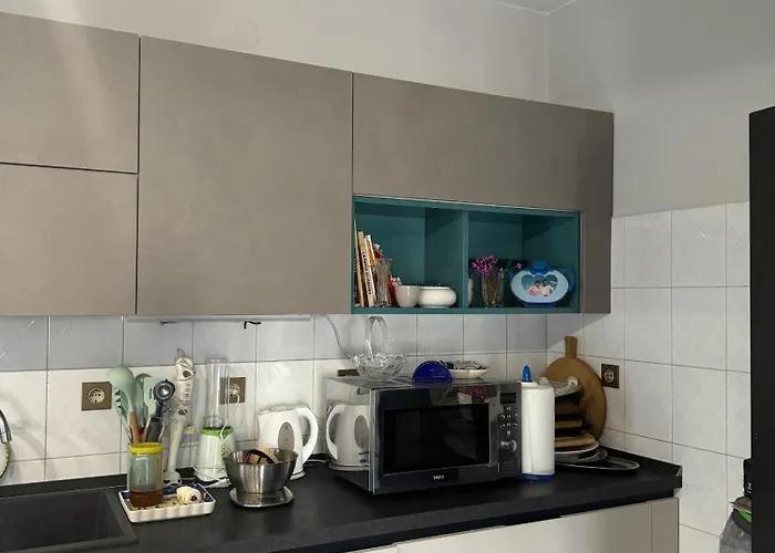 With Parking Space Stinjan, - 22993 Lägenhet *